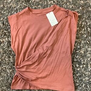 NWT Women's Rust Top | XS